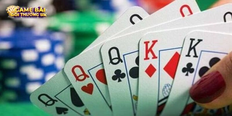 Phân tích tình hình bài của cách tính toán trong đánh Phỏm